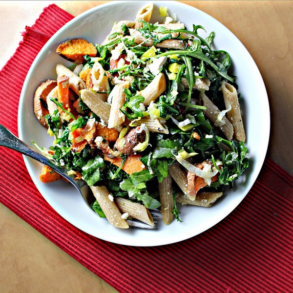 Pasta with roasted sweet potatoes, feta and arugula