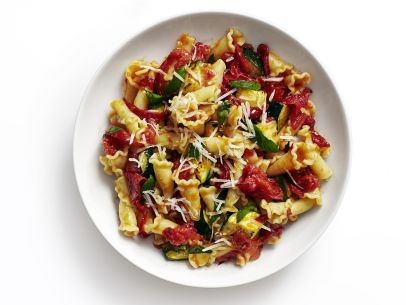 Pasta with roasted tomatoes