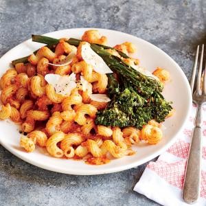 Pasta with romesco and garlic broccolini