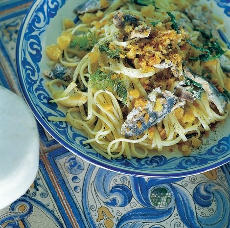 Pasta with sardines and fennel