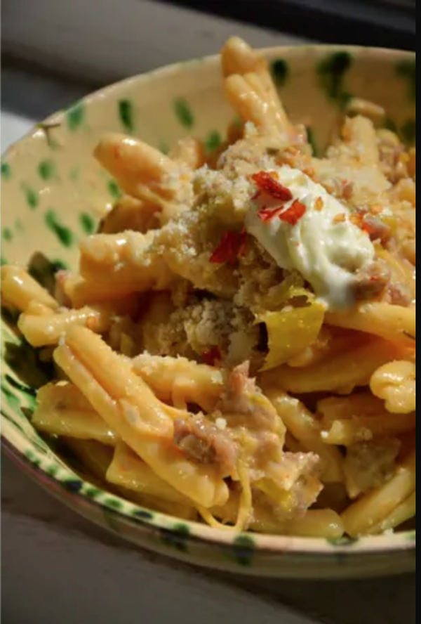 Pasta with sausage, leek and mascarpone
