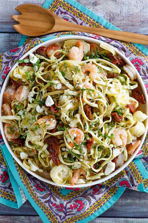 Pasta with shrimp and feta