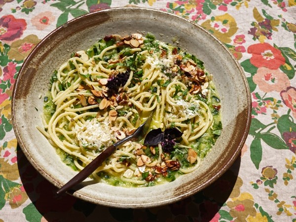  Pasta with smashed zucchini cream