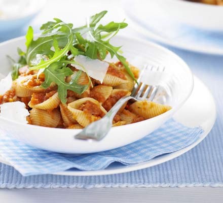 Pasta with tomato and hidden veg sauce