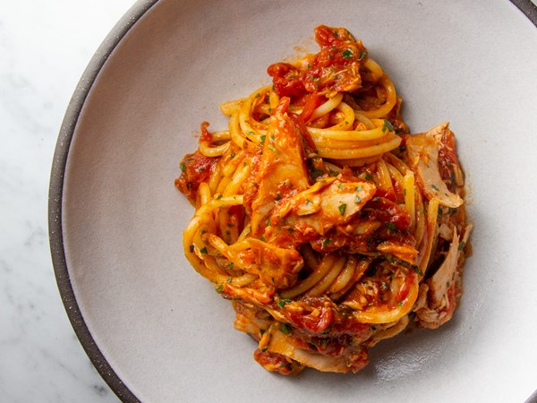 Pasta with tomatoes and tuna (Pasta al tonno)