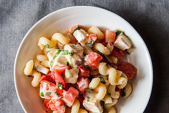 Pasta with tomatoes, garlic, basil, and Brie