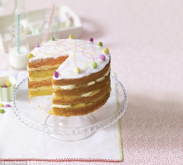 Pastel rainbow cake