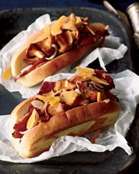 Pastrami-and-mushroom "hot dogs"