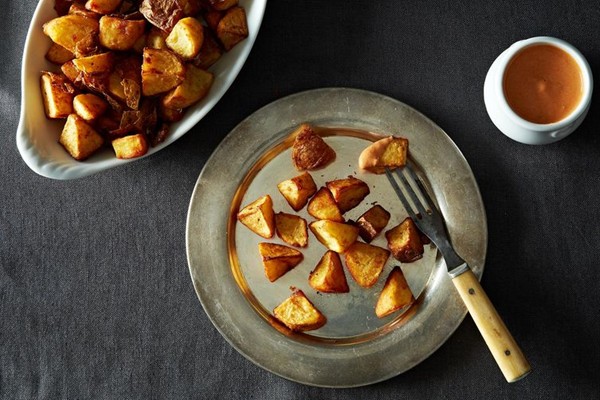 Patatas bravas