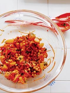 Patatas bravas salad