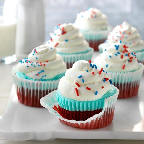 Patriotic ice cream cupcakes 