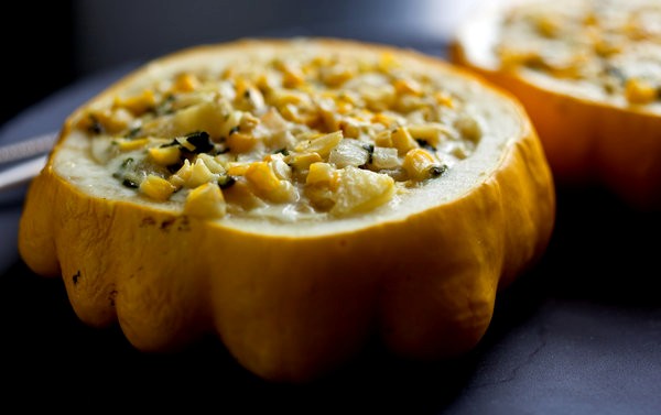 Pattypan squash stuffed with corn