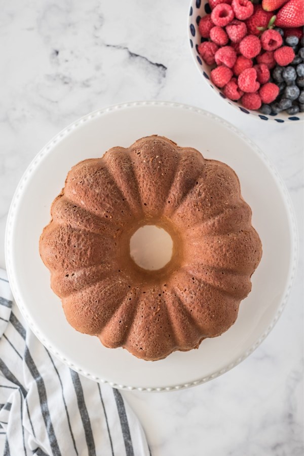 Paula Deen's cream cheese pound cake