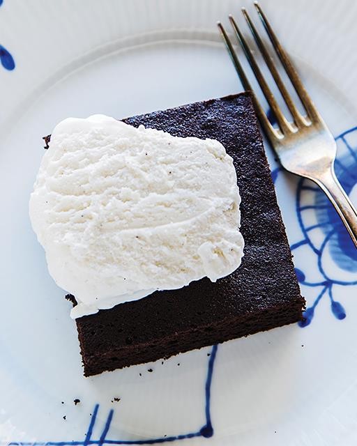 Paul's Belgium royal chocolate cake