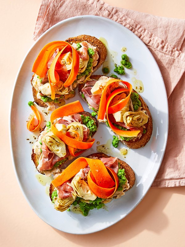 Pea and artichoke toasts