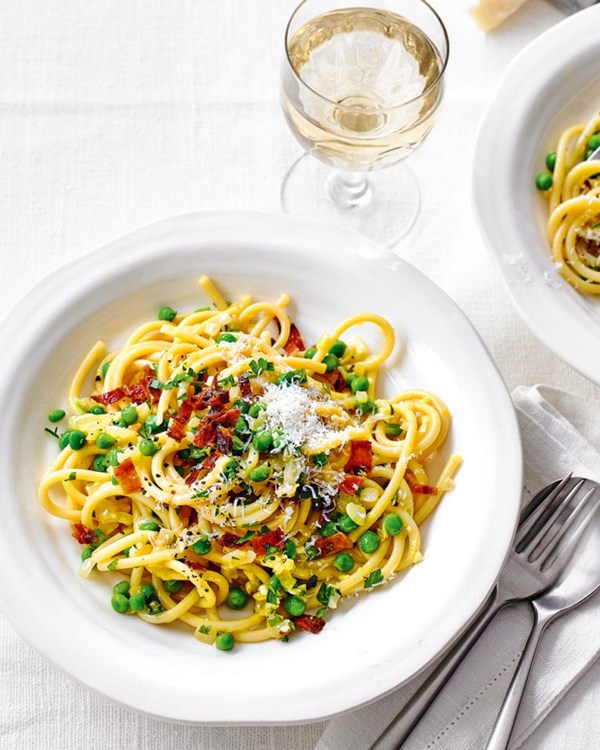 Pea and frazzled pancetta carbonara 