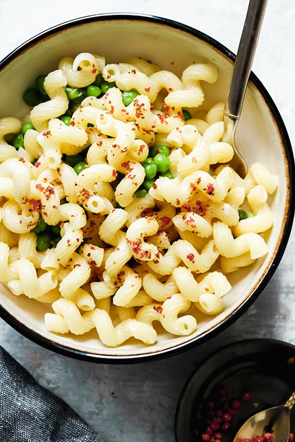 Pea and mascarpone Alfredo pasta