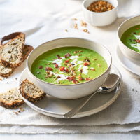 Pea and pancetta soup