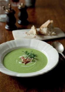 Pea and pancetta soup (Soupe de petits pois aux lardons)