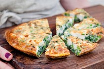 Pea and spinach frittata