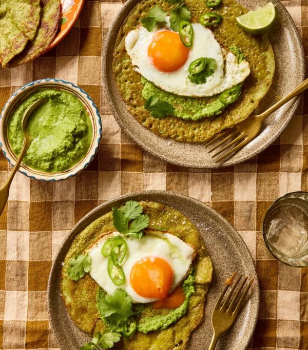 Pea cheelas with fried eggs and coriander chutney