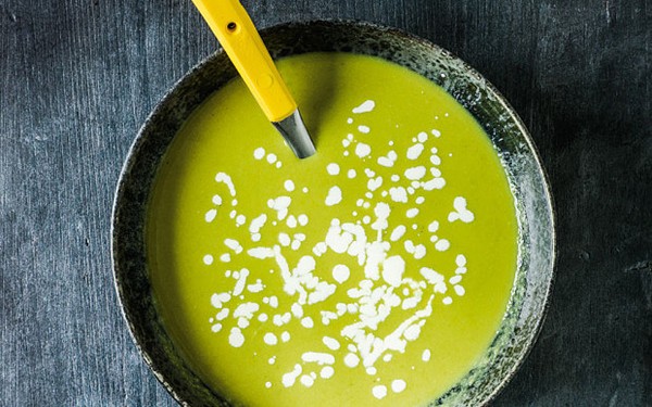 Pea, lime and lemon grass soup