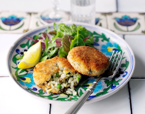 Pea, mint & basil arancini cakes