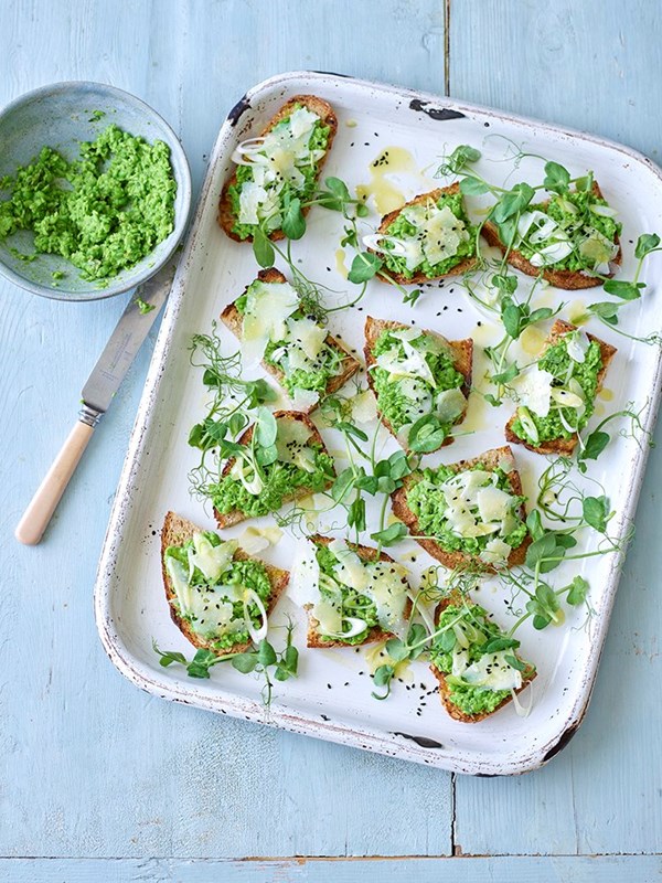 Pea, mint & pecorino bruschetta