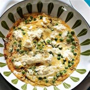 Pea, mint and feta omelette
