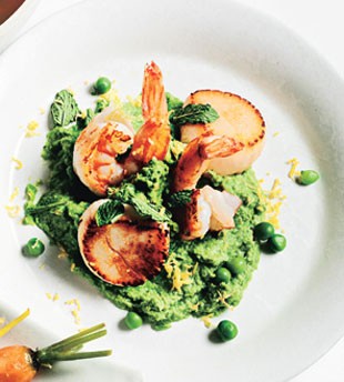 Pea puree with shrimp and scallops