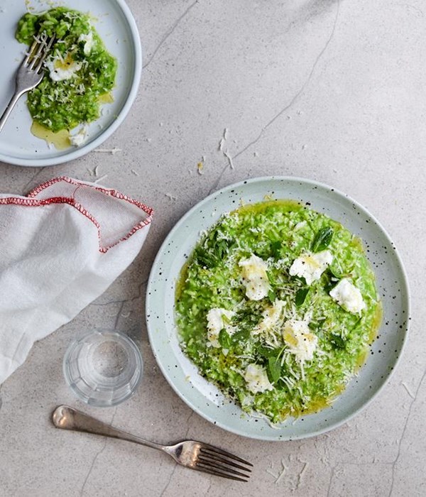 Pea risotto with buffalo mozzarella & spring herbs [Oskar Rossi & Federica Andrisani]