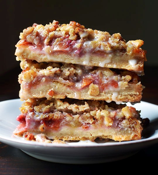 Peach & pecan oat crumble bars