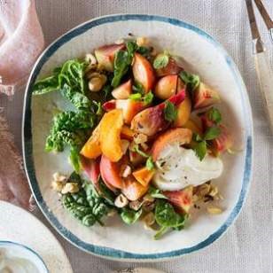 Peach & roasted beet salad with hazelnut-yogurt dressing