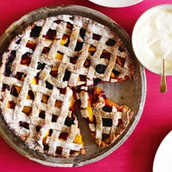 Peach and blackberry walnut pie