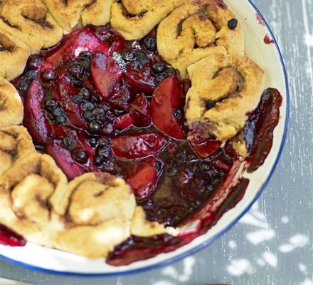 Peach and blueberry grunt