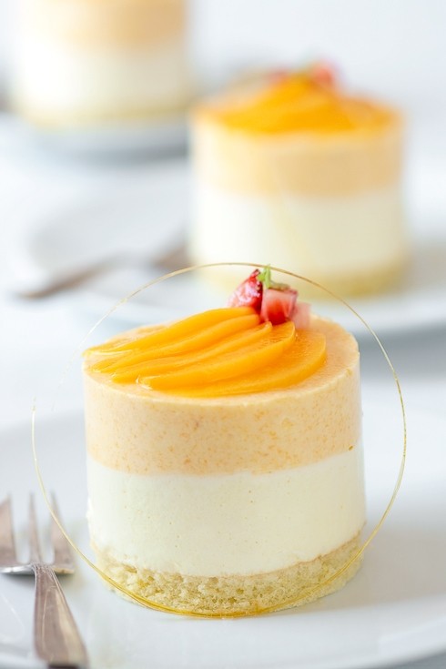 Peach and chamomille mousse cakes