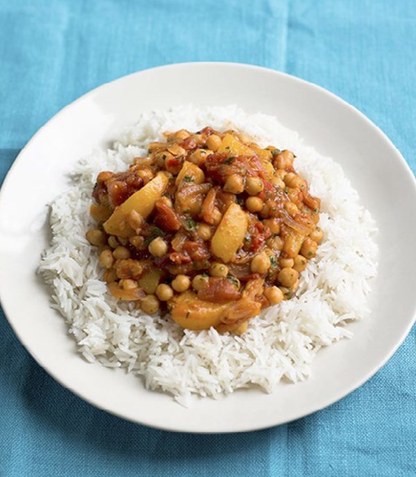 Peach and chickpea curry