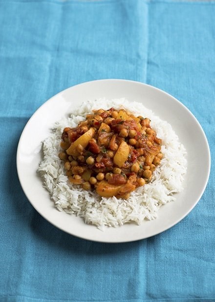 Peach and chickpea curry