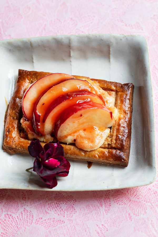 Peach and cream cheese tarts