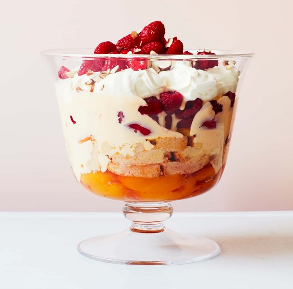 Peach and raspberry trifle