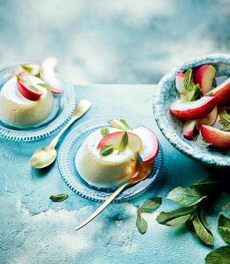 Peach Bellini pannacotta