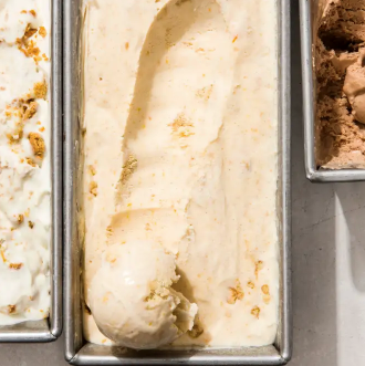 Peach cobbler ice cream