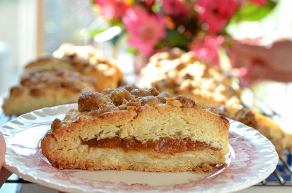 Peach cobbler scones