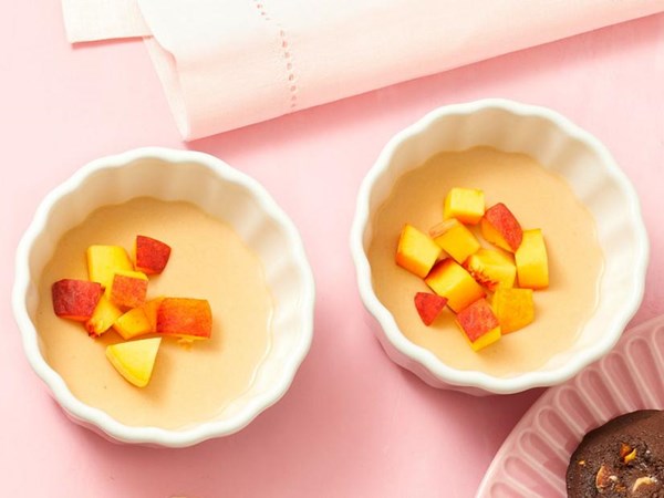 Peach-coconut panna cotta