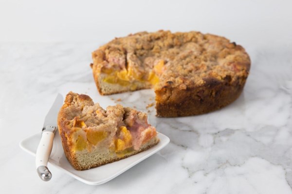 Peach crumb cake
