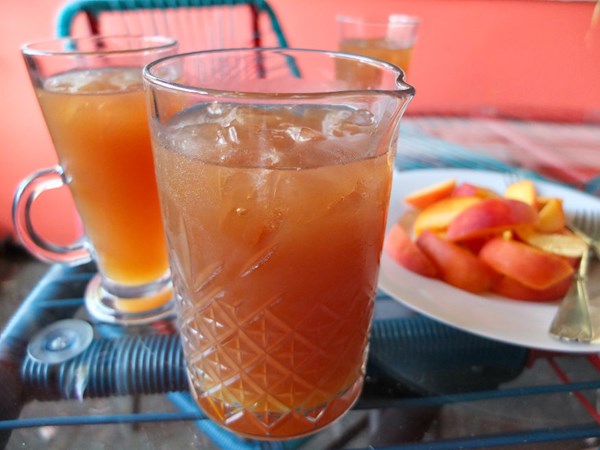 Peach iced tea