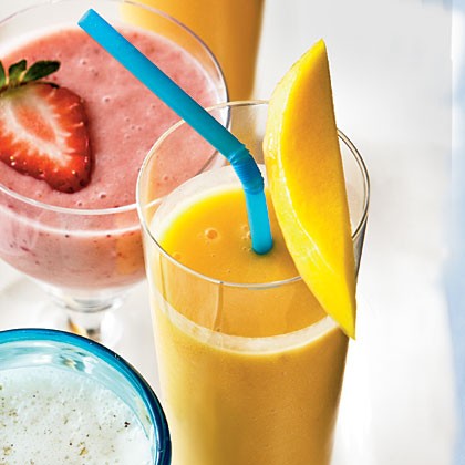 Peach-mango smoothie