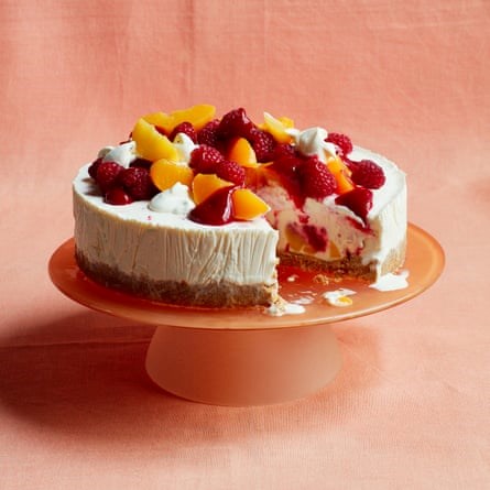Peach Melba freeze-cake