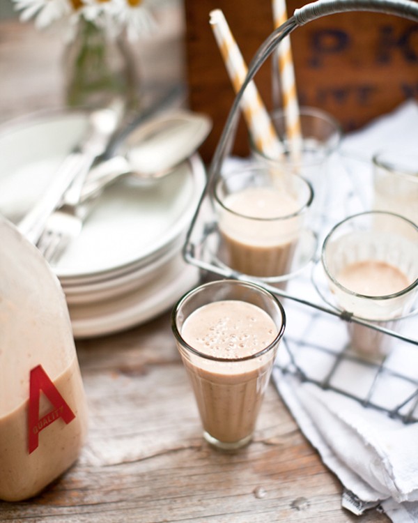 Peach, pear & fresh ginger smoothies