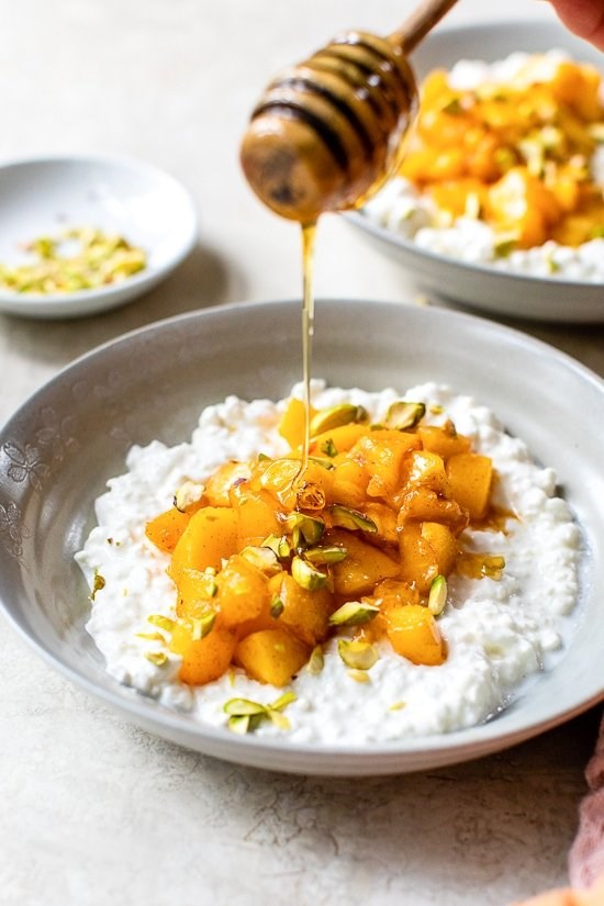 Peach pie cottage cheese bowls